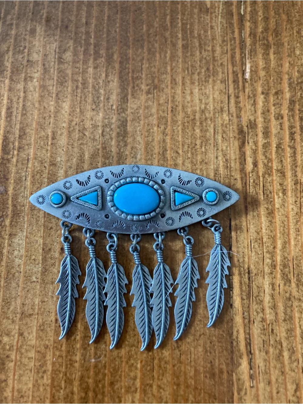 JJ 1988 vintage turquoise southwestern brooch.